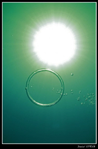 Sunburst and bubble ... :-D by Daniel Strub 